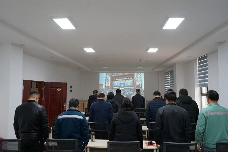 沉痛悼念！深切缅怀！